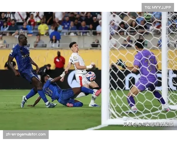 利雅得新月边中结合战术破解密集防守，沙特联客场逆转展阵容深度