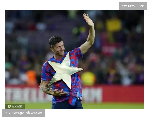 莱万戏耍后卫破门 延续15个赛季联赛进球上双纪录